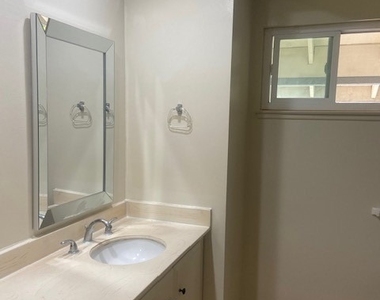 3661 Pine Street - Photo Thumbnail 7