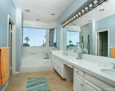 34300 Lantern Bay Drive - Photo Thumbnail 12