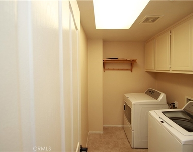 143 Topaz - Photo Thumbnail 11