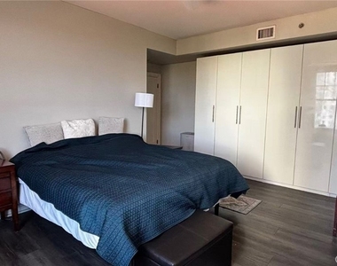 702 Ash St - Photo Thumbnail 6