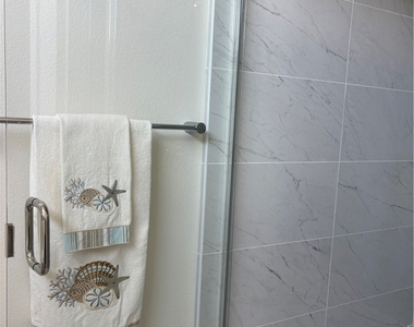 7268 Ellington Dr - Photo Thumbnail 19