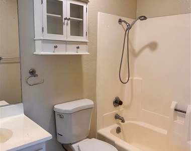 2517 Florida - Photo Thumbnail 18