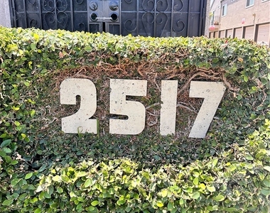 2517 Florida - Photo Thumbnail 22
