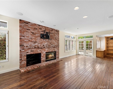 26841 Devonshire Road - Photo Thumbnail 9