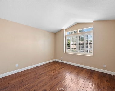 26841 Devonshire Road - Photo Thumbnail 19
