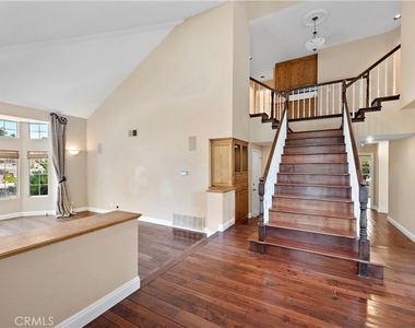 26841 Devonshire Road - Photo Thumbnail 3