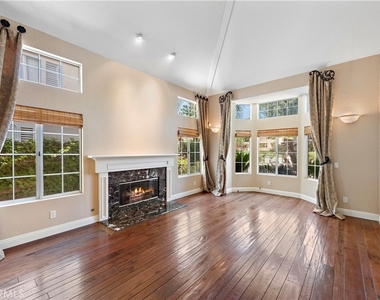 26841 Devonshire Road - Photo Thumbnail 4