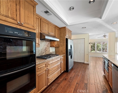 26841 Devonshire Road - Photo Thumbnail 7