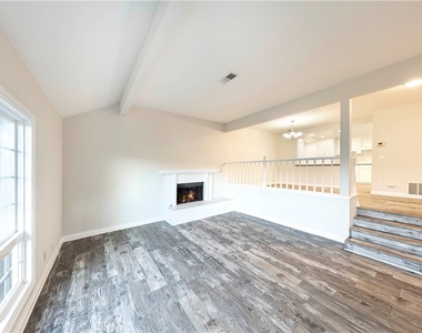 24011 Catamaran Way - Photo Thumbnail 11