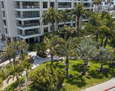 601 Lido Park Drive - Photo Thumbnail 3