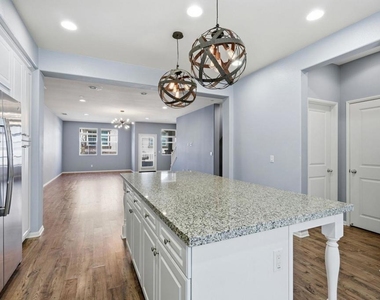 477 Prosperity Drive - Photo Thumbnail 18