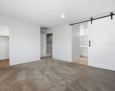 477 Prosperity Drive - Photo Thumbnail 24