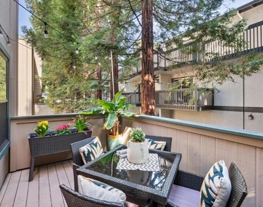 386 Union Avenue - Photo Thumbnail 25