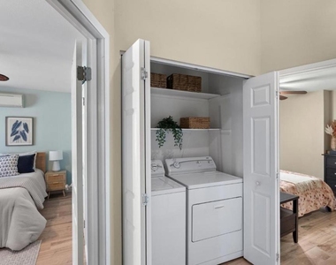 386 Union Avenue - Photo Thumbnail 15