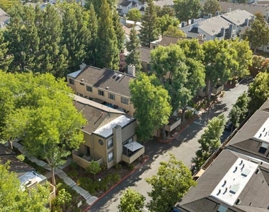 386 Union Avenue - Photo Thumbnail 28