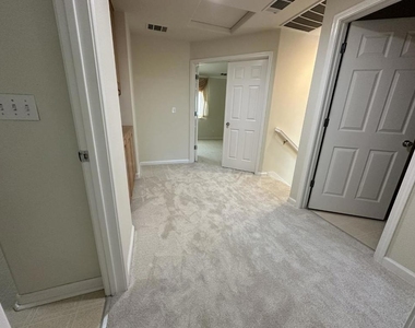 2065 Mckenzie Place - Photo Thumbnail 8