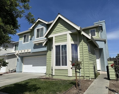 2065 Mckenzie Place - Photo Thumbnail 1