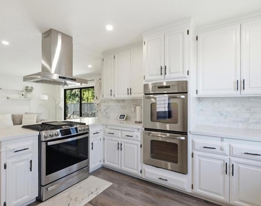 4206 Huntington Street - Photo Thumbnail 22