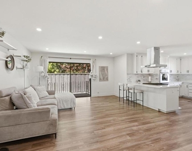 4206 Huntington Street - Photo Thumbnail 13