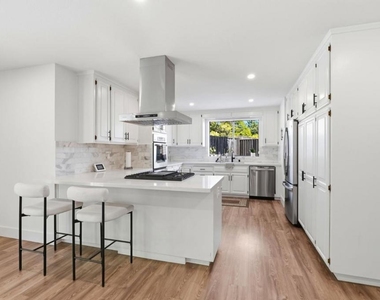 4206 Huntington Street - Photo Thumbnail 20