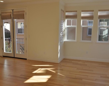 2842 Catalino Street - Photo Thumbnail 2