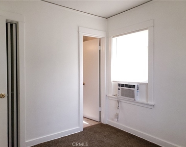 4256 11th Street - Photo Thumbnail 7