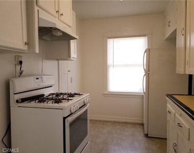 4256 11th Street - Photo Thumbnail 4