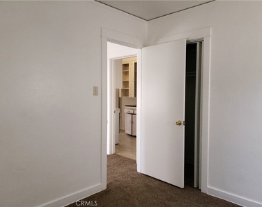 4256 11th Street - Photo Thumbnail 8