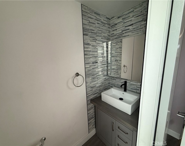 177 E City Place - Photo Thumbnail 8