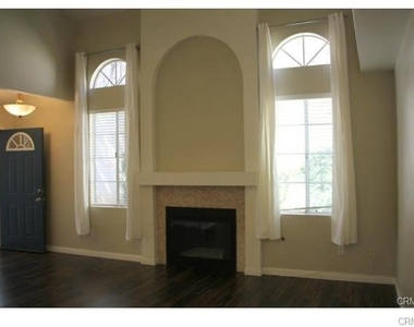 6208 Smokey Hill Lane - Photo Thumbnail 2