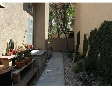 6208 Smokey Hill Lane - Photo Thumbnail 22