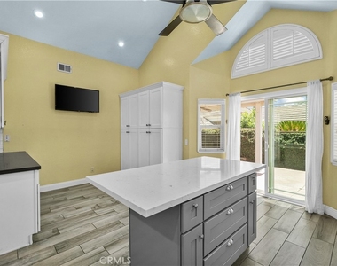 11111 Berwick - Photo Thumbnail 9