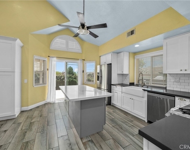11111 Berwick - Photo Thumbnail 6