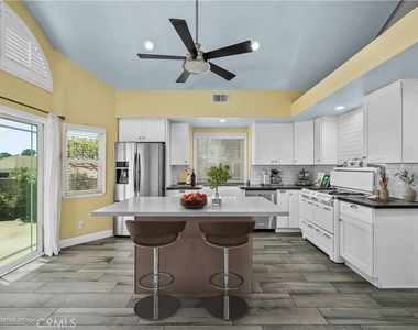 11111 Berwick - Photo Thumbnail 5