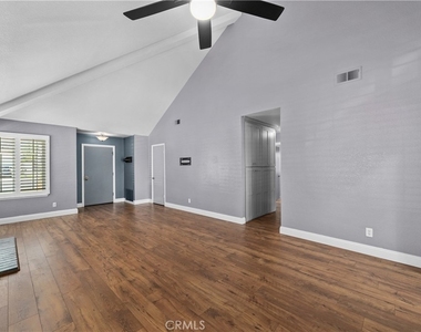 11111 Berwick - Photo Thumbnail 4