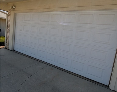28101 Grosse Point - Photo Thumbnail 2