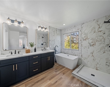 41258 Pine Tree - Photo Thumbnail 24