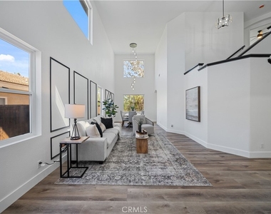 41258 Pine Tree - Photo Thumbnail 4