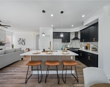 41258 Pine Tree - Photo Thumbnail 14