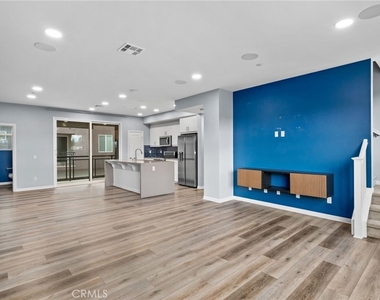 7819 Paxton Place - Photo Thumbnail 17