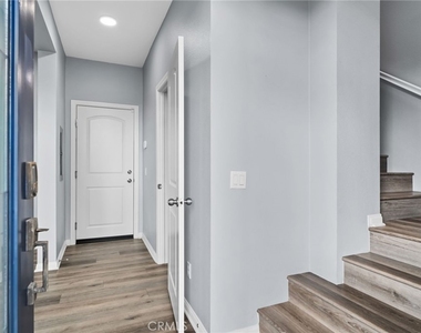 7819 Paxton Place - Photo Thumbnail 3