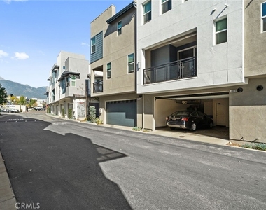 7819 Paxton Place - Photo Thumbnail 34