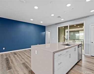 7819 Paxton Place - Photo Thumbnail 7