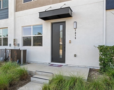 7819 Paxton Place - Photo Thumbnail 2