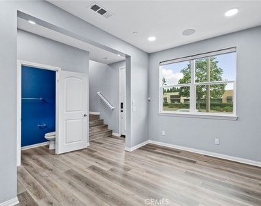 7819 Paxton Place - Photo Thumbnail 5