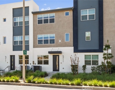7819 Paxton Place - Photo Thumbnail 1