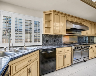 1410 S 10th Ave - Photo Thumbnail 23