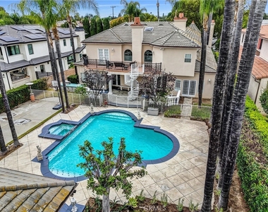 1410 S 10th Ave - Photo Thumbnail 5