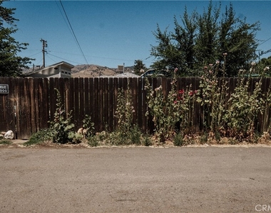 217 E I Street - Photo Thumbnail 18
