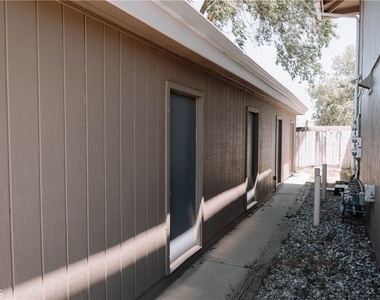 217 E I Street - Photo Thumbnail 14